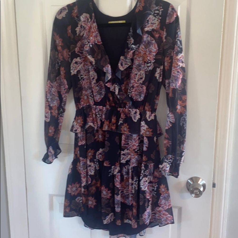 Floral ruffle dress long sleeve